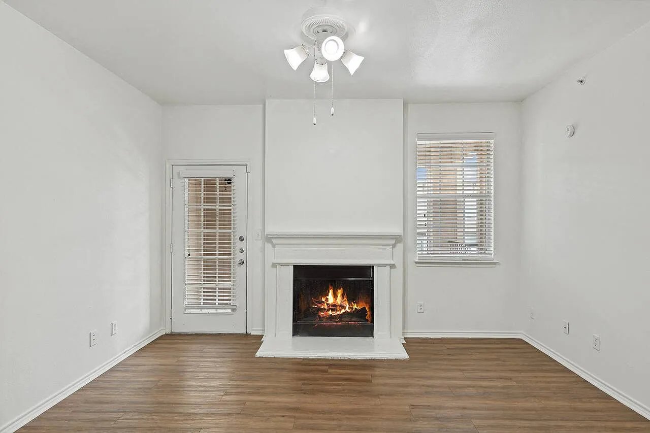 Cypress View Villas Apartments — Photo 4