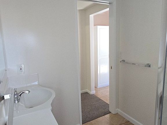 5th image of 3909 Maricopa Dr