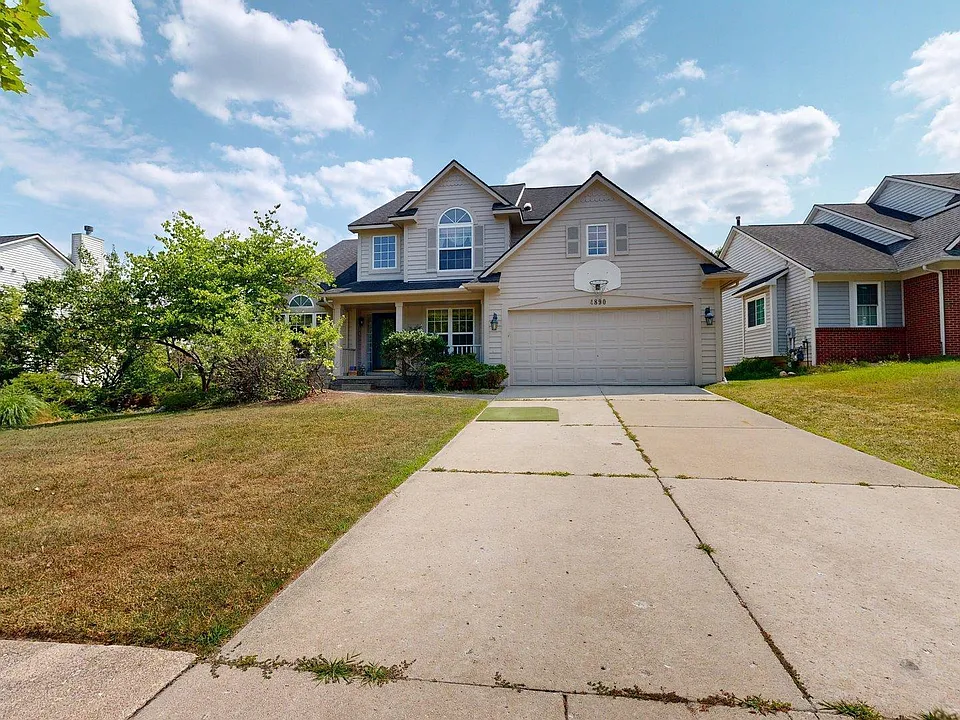 4890 N Ridgeside Cir