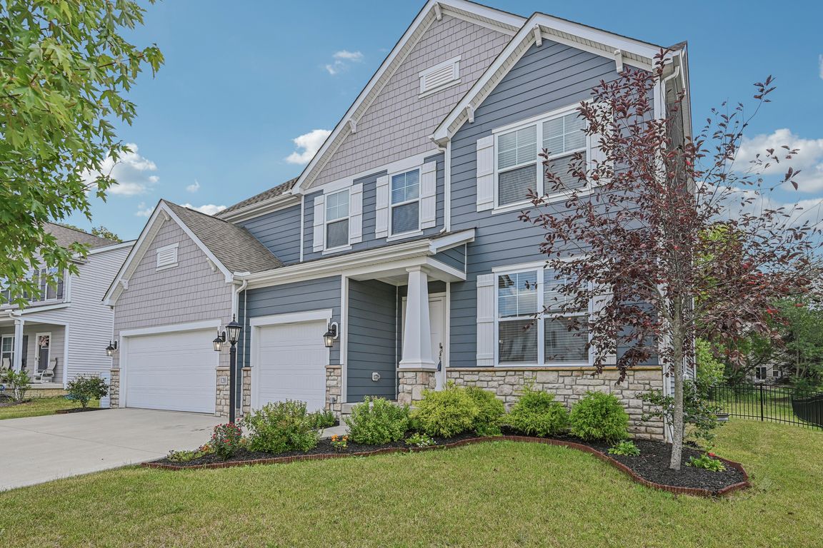 Highland Ridge Dr-S1508-001.jpg