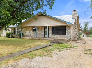 810 Wheeler St, Mason, TX 76856