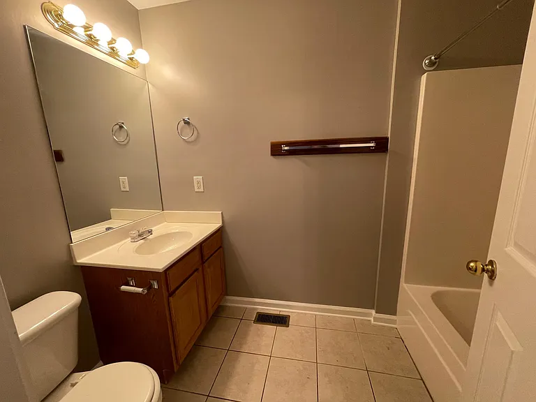 625 Hampton Way #2 — Photo 11