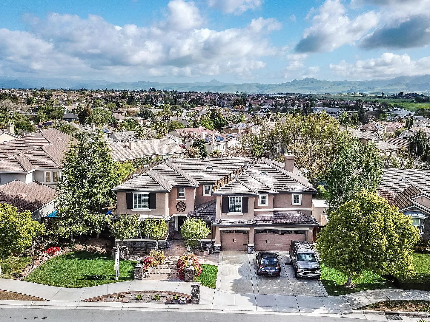 1320 Quail Ridge Way photo 1