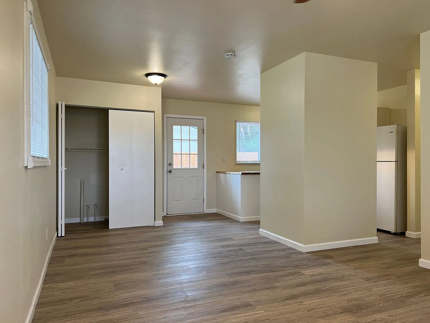 Updated Ranch Home With Carport. — Photo 2