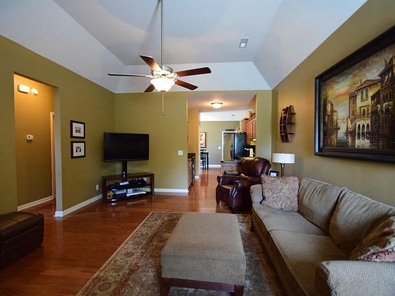 5th image of 1405 Stokesly Dr