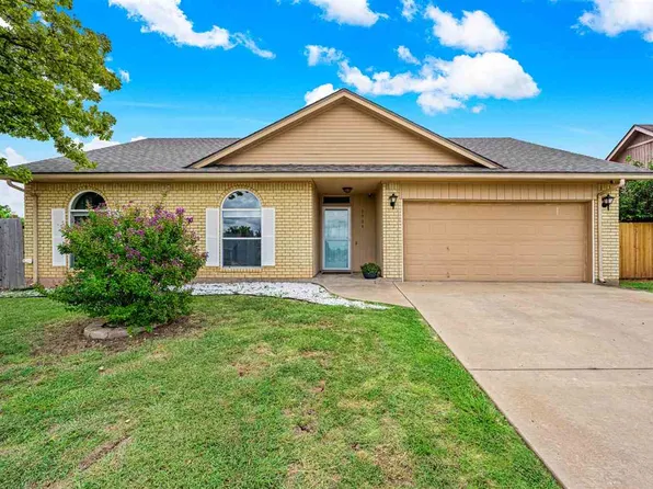3904 SW Wolf St, Lawton, OK 73505