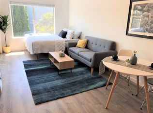 449 40th St #8, Oakland, CA 94609