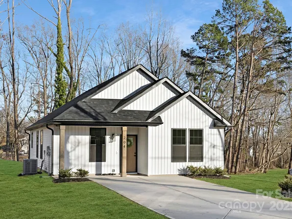 204-1 Starview Ln, Dallas, NC 28034