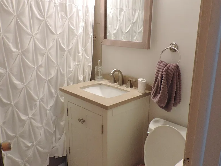 907 Washington St #1A — Photo 9