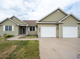 6036 SE Adams St, Topeka, KS 66609