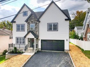 182 Harding Rd, Scotch Plains, NJ 07076