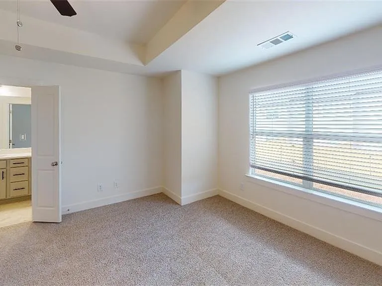 6414 Shalks Crossing Dr — Photo 24