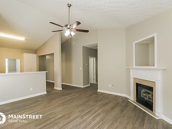 5th image of 1463 Wilshire Way