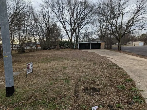 501 Christie St, Dyersburg, TN 38024