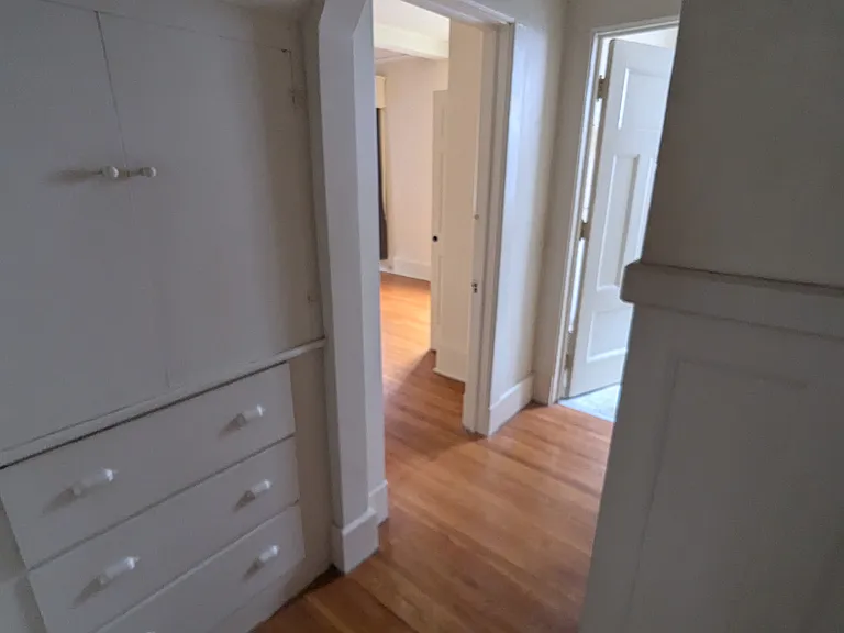 8 Buckingham St #1 — Photo 7