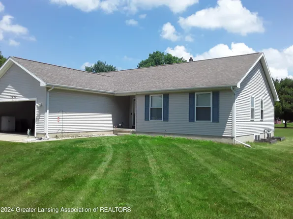 2893 Kemler Rd, Eaton Rapids, MI 48827