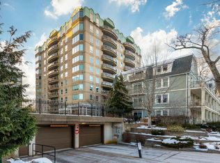 1540 Summer St #604, Halifax, NS B3H4R9