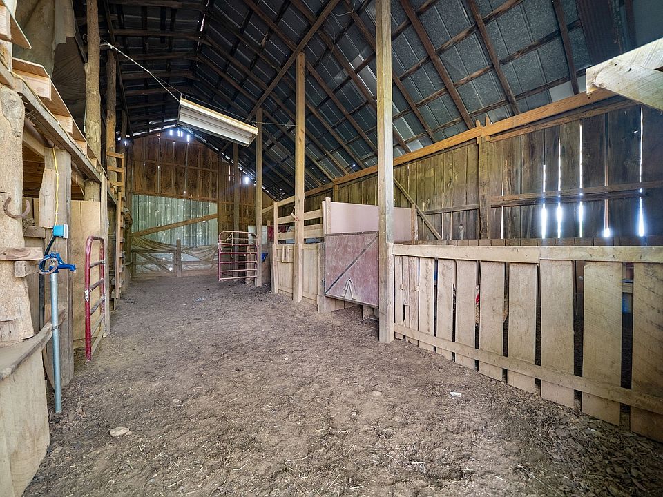 35th image of 4015 Cooper Creek Rd