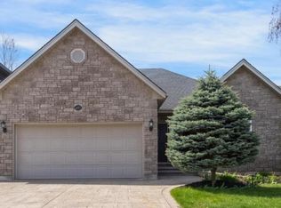 483 Parrott Pl, Woodstock, ON N4T 1V8