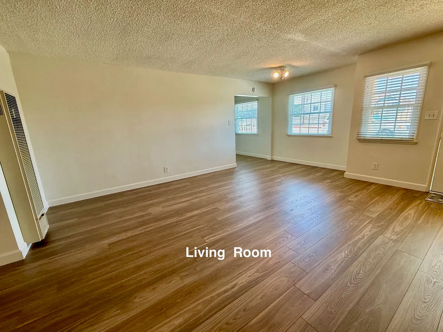 3 bed, 1260 sqft, $3,750 — Photo 4