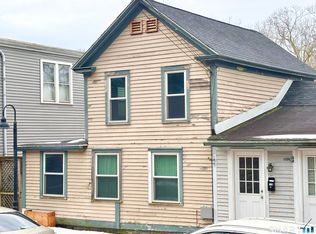 122 Main St #A, Deep River, CT 06417