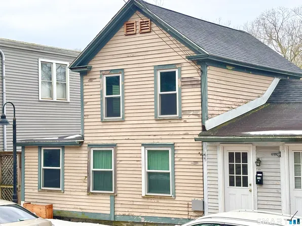 122 Main St #A, Deep River, CT 06417