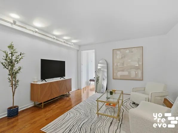 142 East 16th Street image 2 of 7