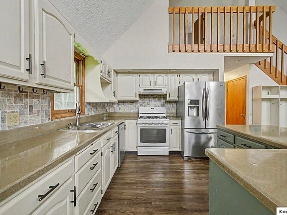 4th image of 15870 Millersburg Rd