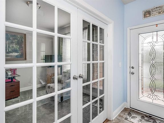 4th image of 908 Deniro Ct