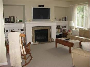 3rd image of 8047 Wenatchee Pl NW
