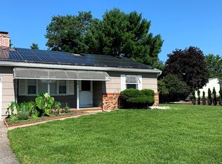 3 Langley Rd, Toms River, NJ 08757