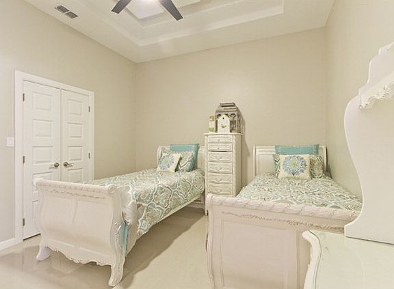 4th image of 2308 Jay Dr