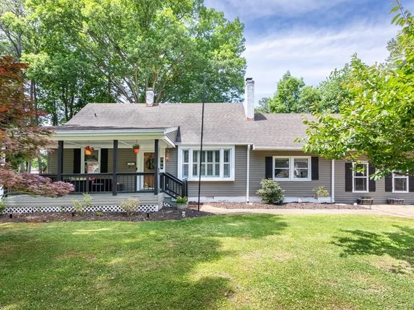 309 Mimosa Dr, Newport News, VA 23606