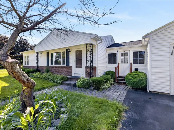 1166 Beach Ave, Rochester, NY 14612