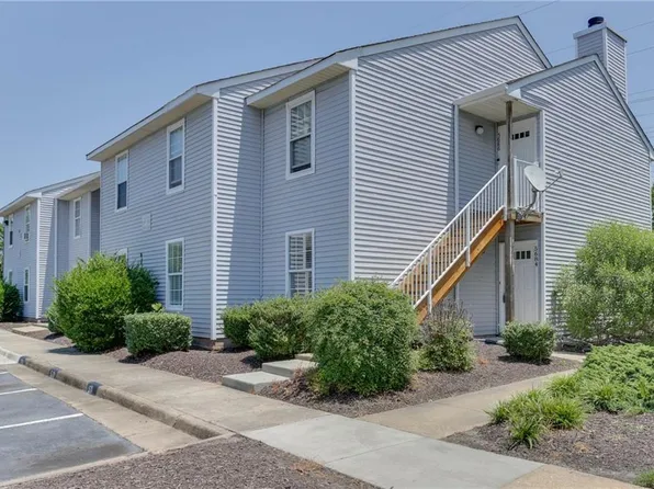 5684 Landfall Dr, Virginia Beach, VA 23462