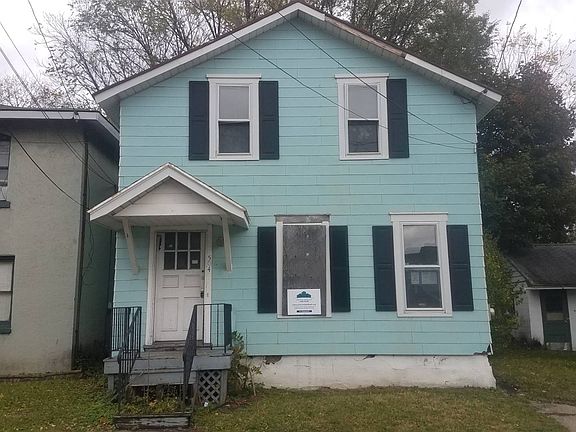2nd image of 504 Bear St