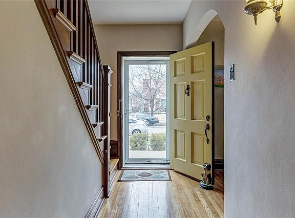 2nd image of 6327 Mardel Ave