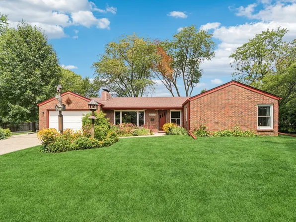 6925 Reite Ave, Windsor Heights, IA 50324