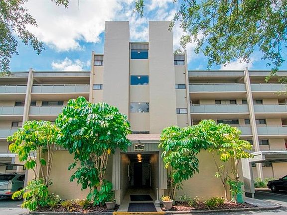 3rd image of 13626 Greenfield Dr APT 402