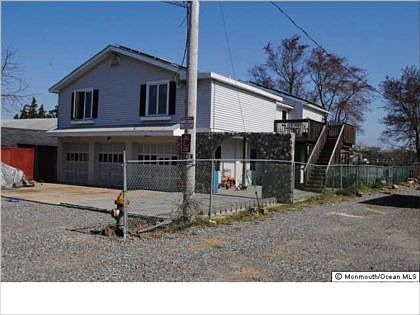 2nd image of 72 Flint Rd