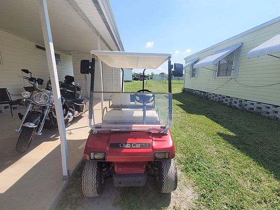 4th image of 402 Coquina Dr