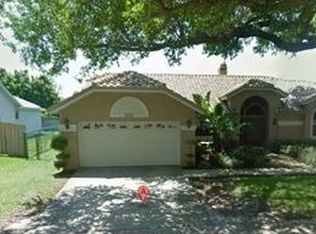 2031 Glenbrook Dr, Dunedin, FL 34698