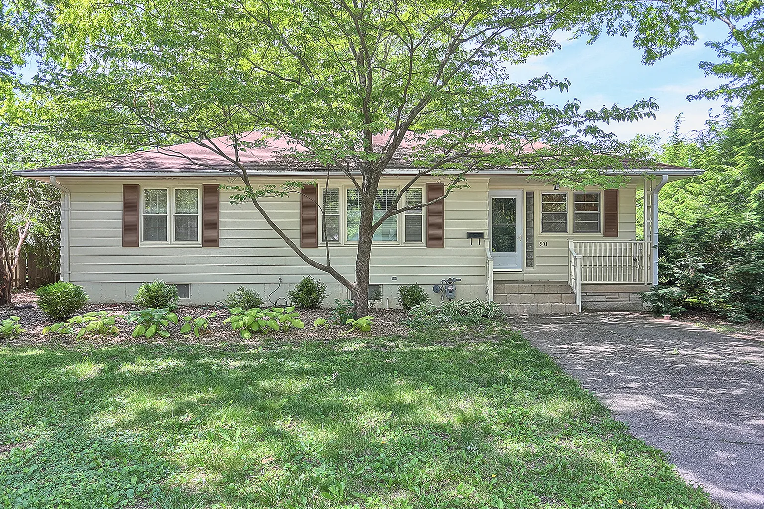 501 S Westlawn Ave photo 1