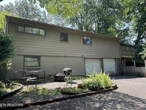 2nd image of 108 Hickory Dr