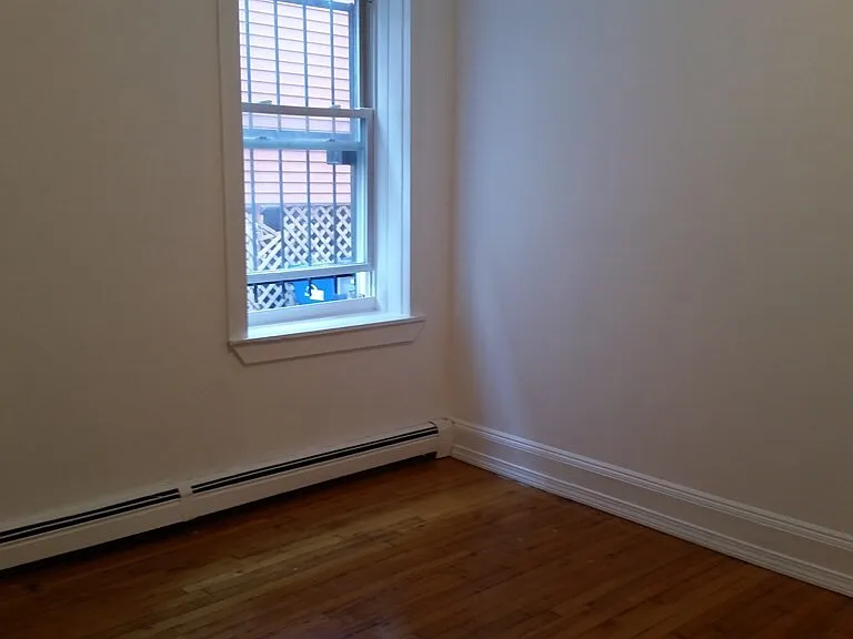 46 Park Vale Ave #4 — Photo 2