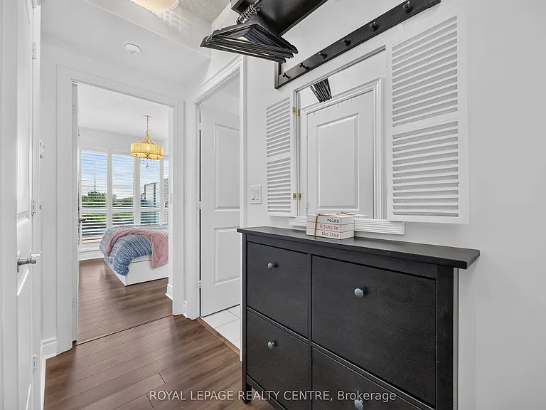 16 Brookers Ln #403 — Photo 4