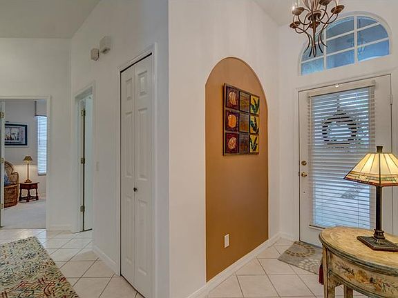 4th image of 1550 Woodstream Dr