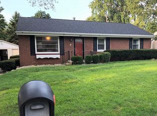607 Breen Dr, Champaign, IL