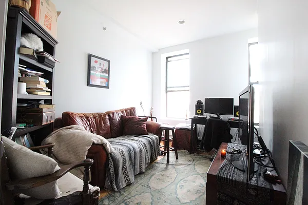 Rented by Nooklyn NYC LLC | media 29