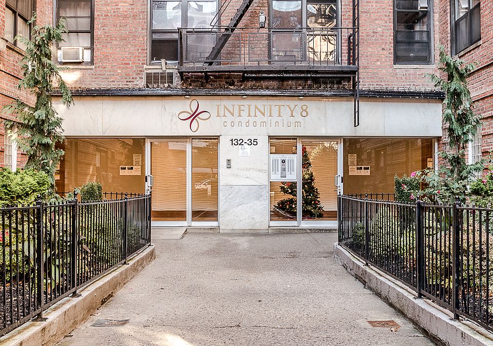 1st image of 132-35 Sanford Ave #608